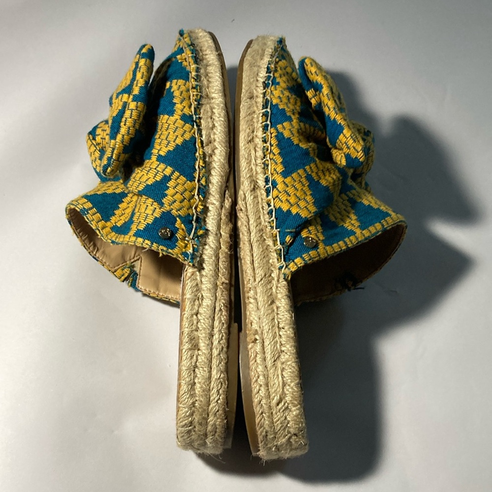 Colorful Patterned Espadrilles - Picture 4 of 4